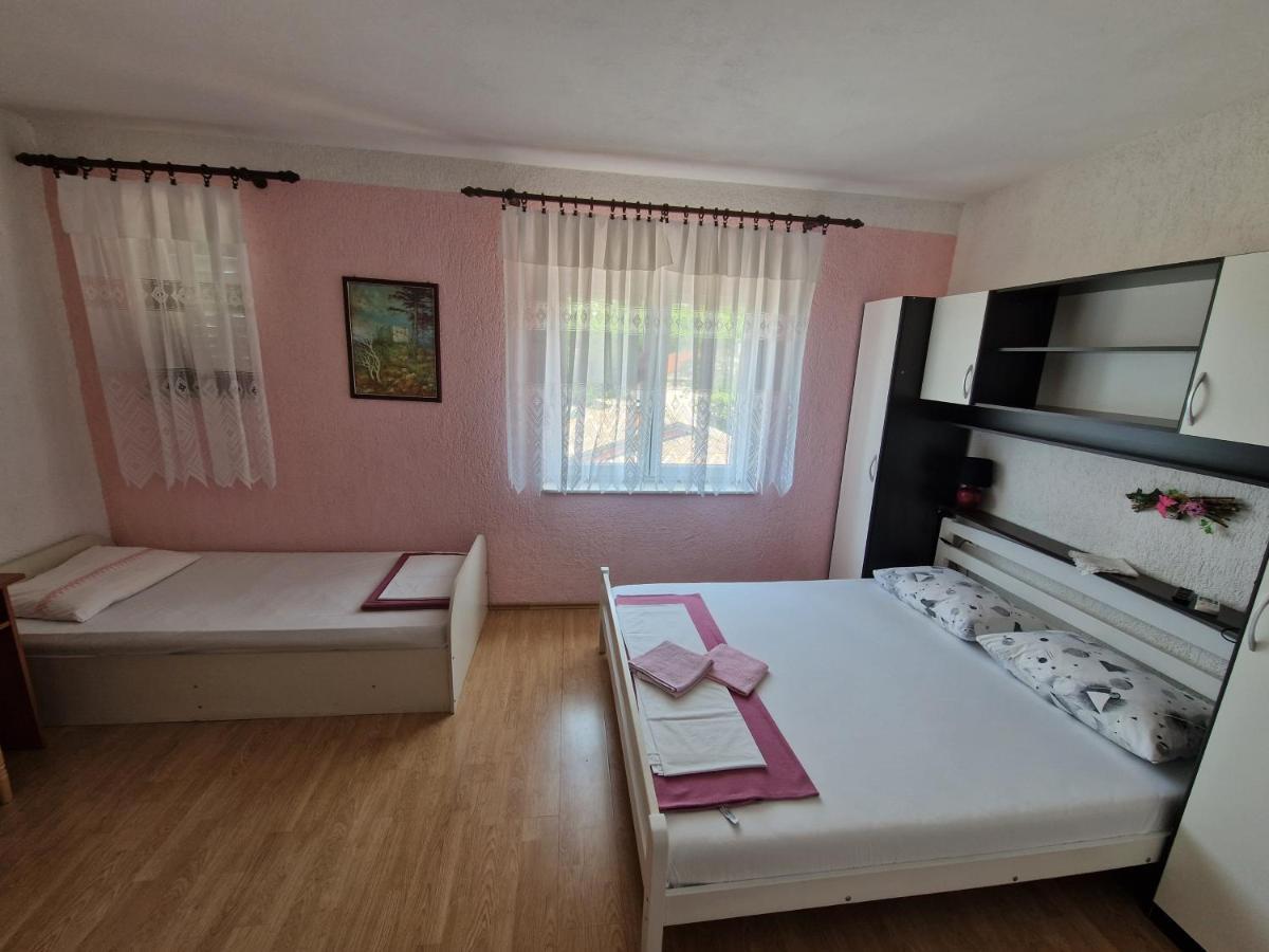 Anita Sibinj Apartament Sibinj Krmpotski