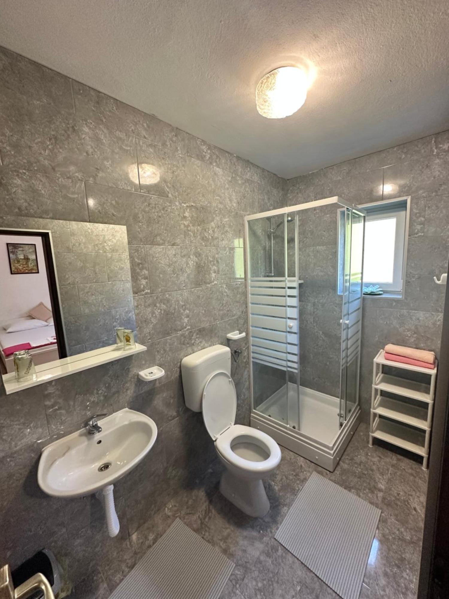 Apartman Anita Sibinj